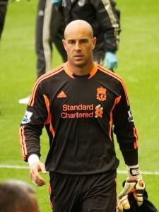 Pepe Reina en veut aux dirigeants de Liverpool de l'avoir cédé à Naples.