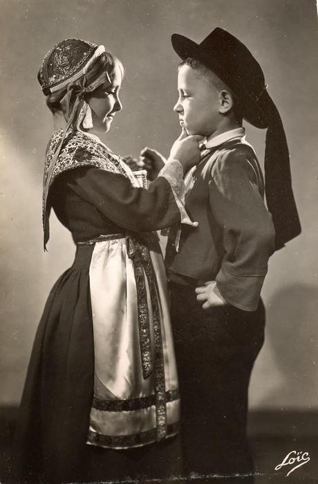 tenue correcte exigée