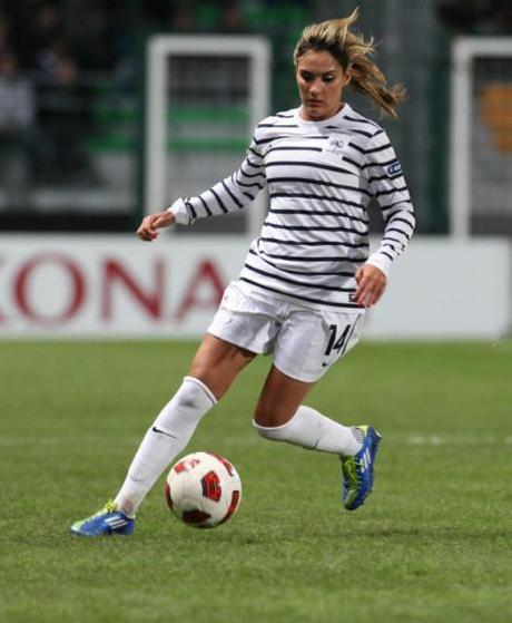 h-4-2640128-1321525621