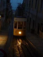 écriture,littérature, poésie,carnet,note,journal,tramway,lisbonne,blog littéraire de christian cottet-emard,réussite,échec,ligne droite,but,solitude,fin