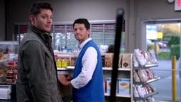 Dean et Castiel au travail de Cas