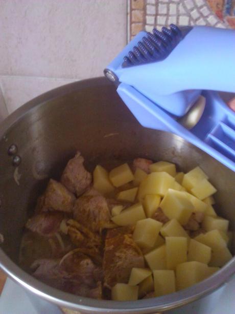 Il fait froid, il fait gris, un porc au curry et la vie vous sourit