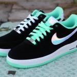 nike-air-force-1-low-black-shiny-silver-green-glow-2