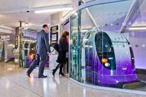Des voitures électriques sans conducteur équipent déjà l'aéroport de Londres