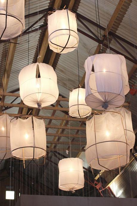 Un abat jour d'un volume important