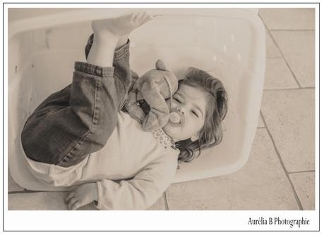 Photographie du jour .. le panier à linge ^^ suite