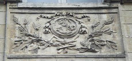 Les emblèmes de la géométrie à Blaye (33)