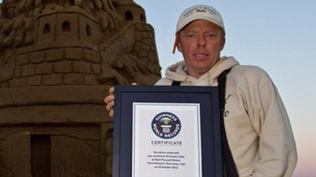recordman plus grand chateau de sable