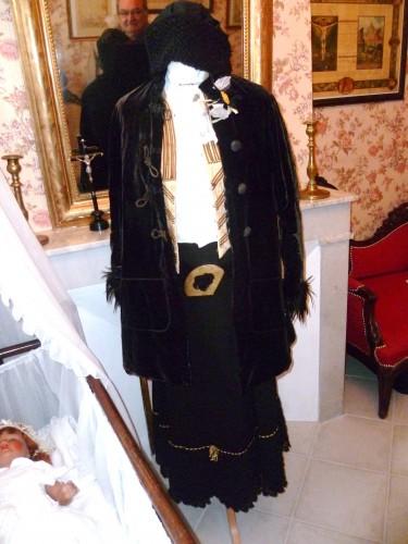 culture,société,loisirs,couture,vêtements,1900,20ème siècle,blog,internet,facebook