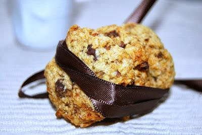 Biscuits avoine, dattes, noix et pépites de chocolat