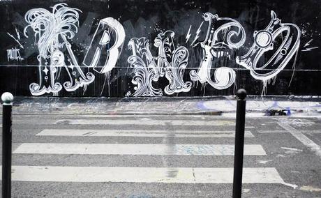 MONSIEUR QUI  |  streetart