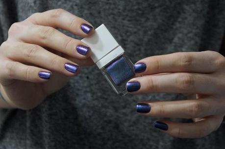 Sephora + Pantone Universe Waterfall Nailpolish Vernis swatch