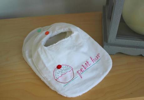 Les bavoirs des petits groumands