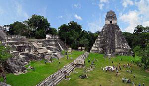 Tikal_mayan_ruins_international coopération