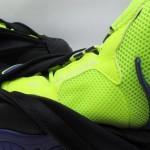 nike-air-zoom-flight-the-glove-lakers-4