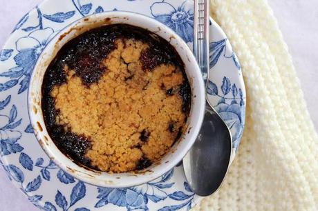 Crumble aux prunes bleues (ou quetsches)