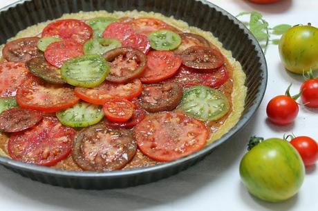 Tarte aux tomates anciennes et nouvelles, avec pâte à tarte à l'huile d'olive