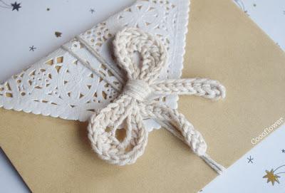crochet bow and wrapping
