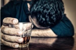 L'ALCOOL ne fait pas bon ménage si l'un boit et l'autre pas – Psychology of Addictive Behaviors