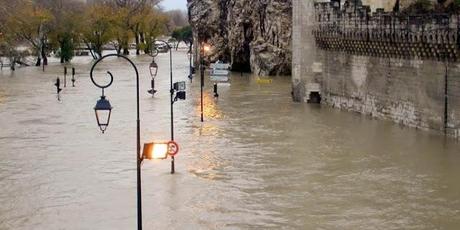 Il y a 10 ans, le Rhône noyait le Gard Rhodanien...