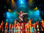Cirque Soleil fait plein stars pour 1ère show Kooza