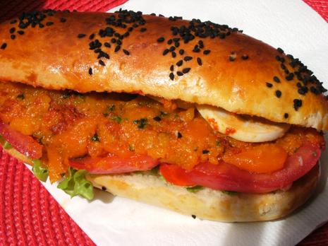 Sandwich Maghreb au Thon, Crudités et Carottes Parfumées 100 % maison + étapes