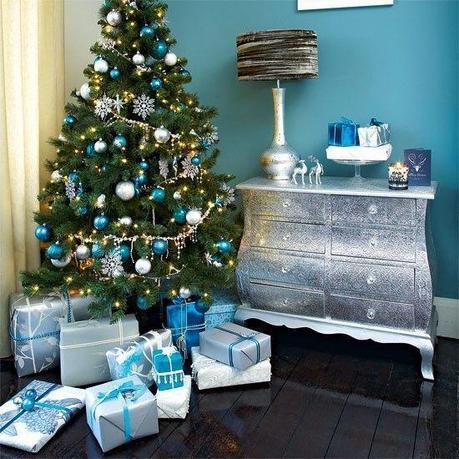 Turquoise Christmas tree