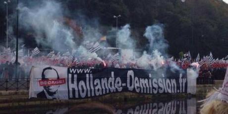 Hollande-Demission-Quimper-BonnetsRouges-960x460.jpeg