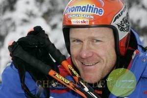 Didier Cuche incident ski bus