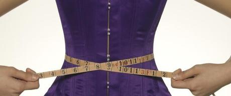 La beauté pour les nuls #7 : Le « régime corset », nouvelle pratique dangereuse pour maigrir !