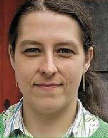 Aujourd'hui, c'est Delphine Coussement qui se dévoile Aujourd'hui, c'est Delphine Coussement qui se dévoile