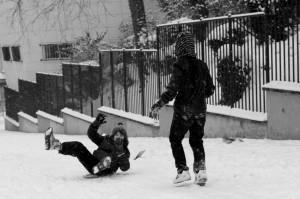 Les petits plaisirs de l’hiver: profiter de la neige ! Luge en ville