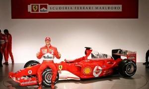 michael schumacher devant sa Ferrari