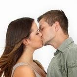 Séduction : Embrassez-vous du côté droit ou du côté gauche ?