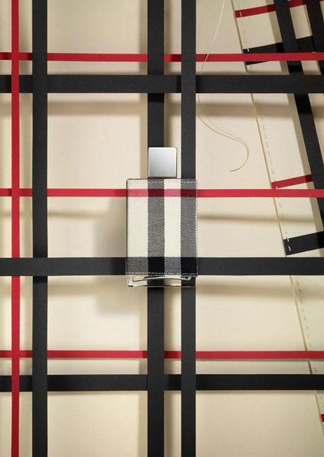 Perfume portraits in 3D by Fideli Sundqvist