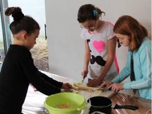 Cours de cuisine enfants déc 2013 013
