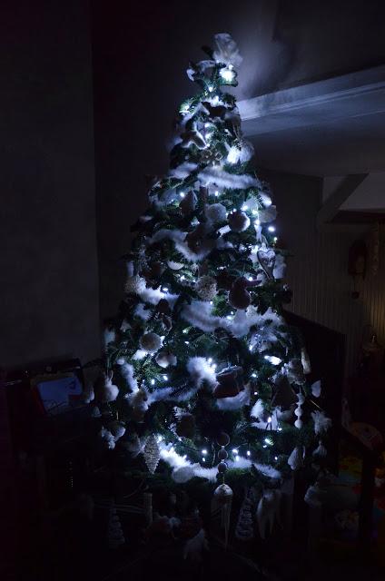 Mon beau sapin, roi de la maison Fée!