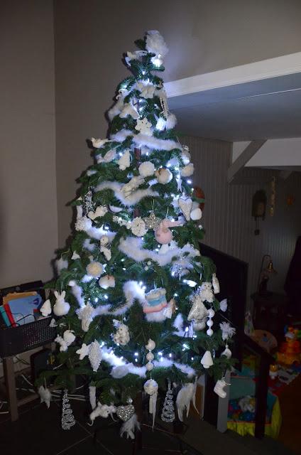 Mon beau sapin, roi de la maison Fée!