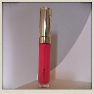 Des lèvres de poupée