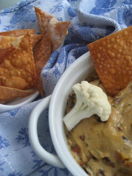 Trempette chaude aux champignons forestiers et son sapin de Noël Trempette chaude aux champignons forestiers et son sapin de Noël