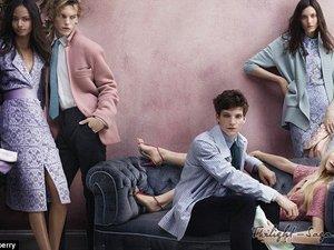 Jamie Campbell pour Burberry