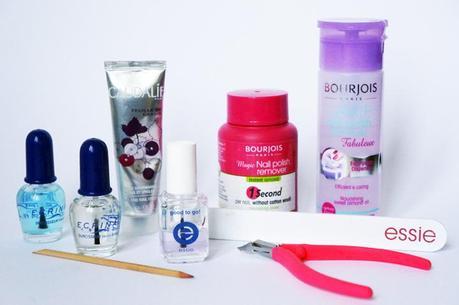 Manucure Indispensables - Bourjois Essie Ecrinal Caudalie Sephora