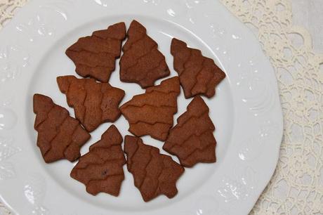 Biscuits de Noël : Sapins à la cassonade corsée