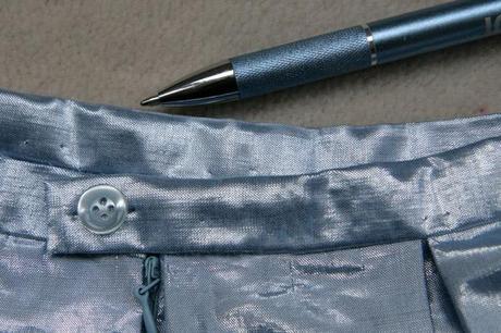 Sew along de la jupe à plis creux jour 5 : les finitions sew along jupe plis creux finition boutonniere 6 Sew along de la jupe à plis creux jour 5 : les finitions