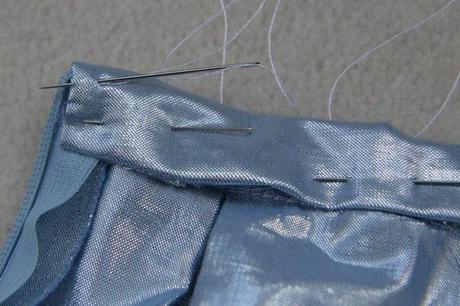 sew along jupe plis creux finition ceinture 6 Sew along de la jupe à plis creux   jour 5 : les finitions