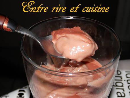 Crèmes dessert aux Kit Kat® PC140104 sur Imagesia