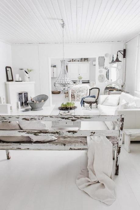 Les contrastes dans un appartement en Finlande.