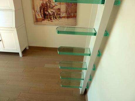 escalier suspendu flottant verre