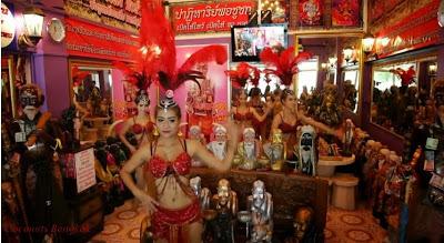 Thaïlande: Chuchok, bouddhisme et, les danseuses coyote [HD]