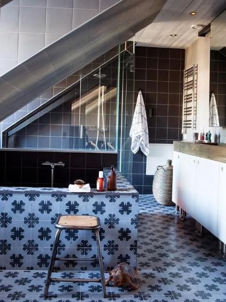 Interior ... in grey